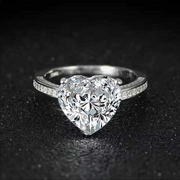 Jewelry - New Women’s 925 Silver Romantic Heart Diamond Promised Ring